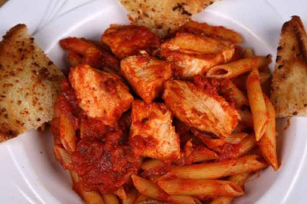 Spicy tomato chicken