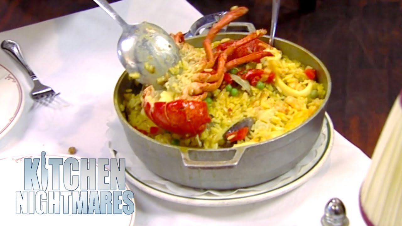 Gordon Ramsay Served Chicken Dish That's FILLED With Oil | Kitchen