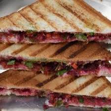 Carrot and Beetroot Sandwich
