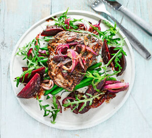 balsamic beef with beetroot rocket