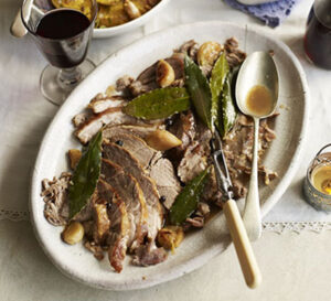 Lamb shoulder with bay leaves juniper berries